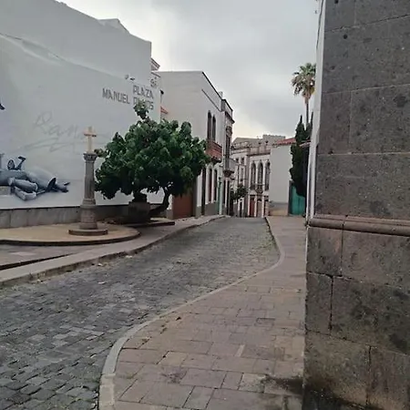 Retiro Junto A La Montana